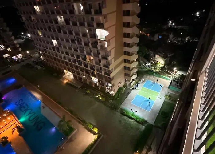 The Balcony Pool View * Lapu-Lapu City